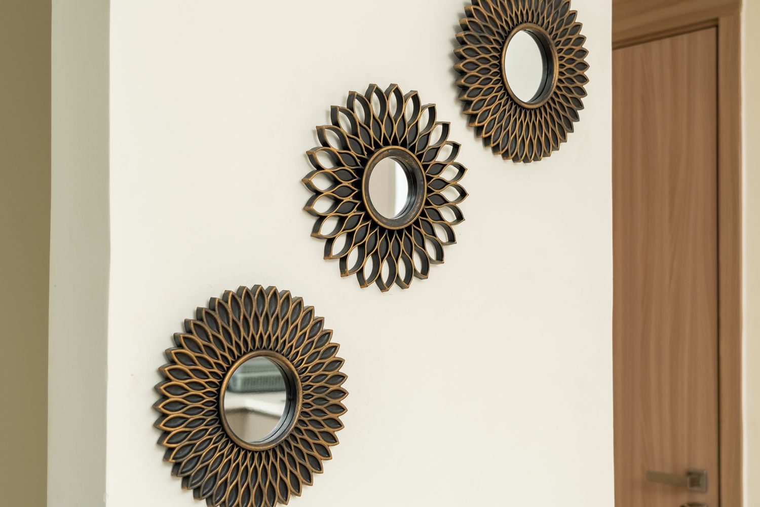 Hexagon geometric mirror wall decor